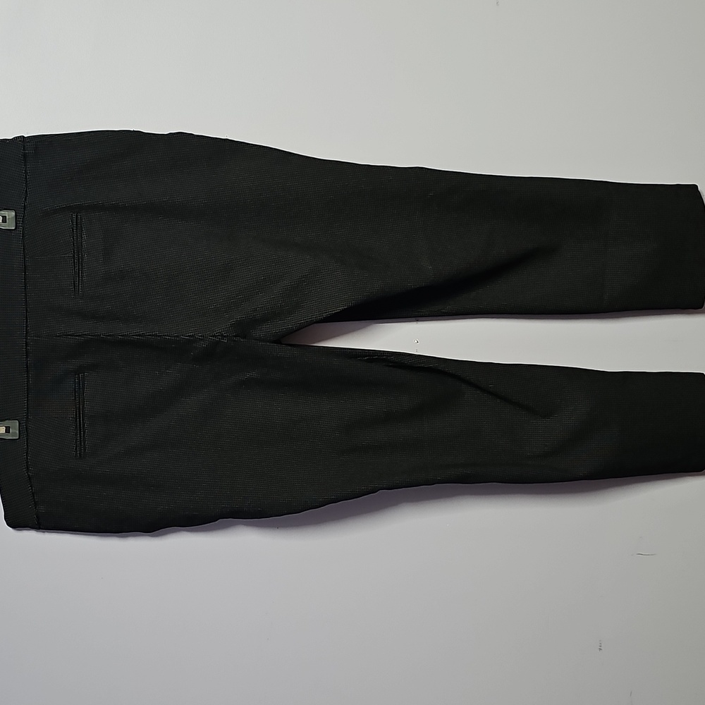 Hilary Radley Black Stretch Cropped Pants - Picture 2 of 4